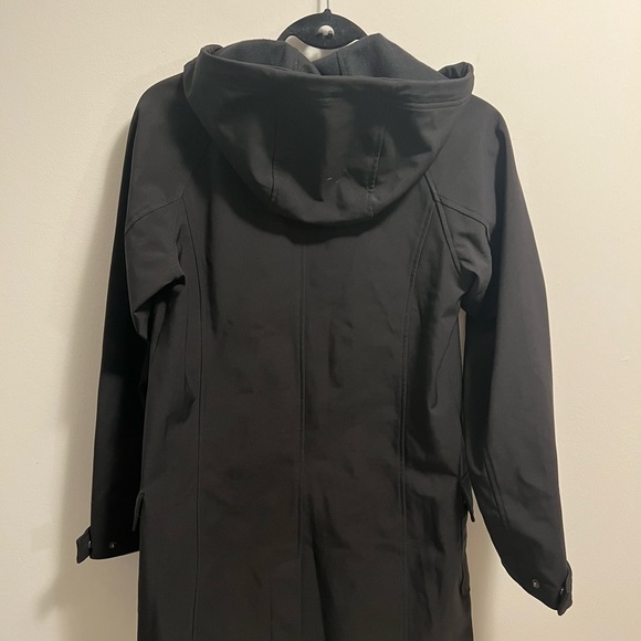 Joe Fresh black rain jacket. Size small - Picture 6 of 8